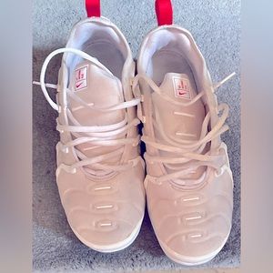 Vapor max plus size9.5